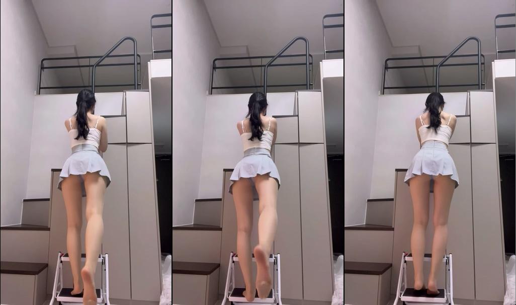 KA23012908 두디-220828 유튜브 한강편에서 입었던 스커트 입고왔어요 팬딩