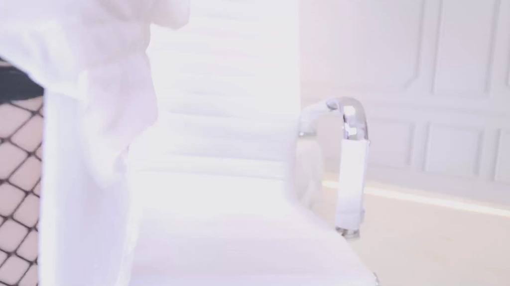 Korean-BJ-o111na-20250415